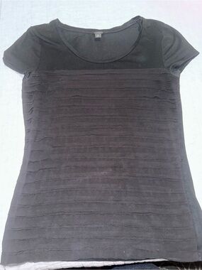 Ann Taylor Women’s Black Short-Sleeve Textured Tee, Size S